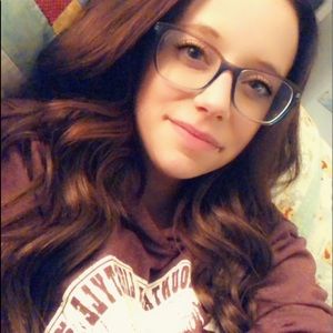 Meet your Posher, Justine